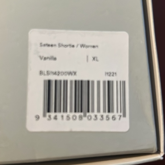 Ettitude Sateen Short - Picture 6 of 6